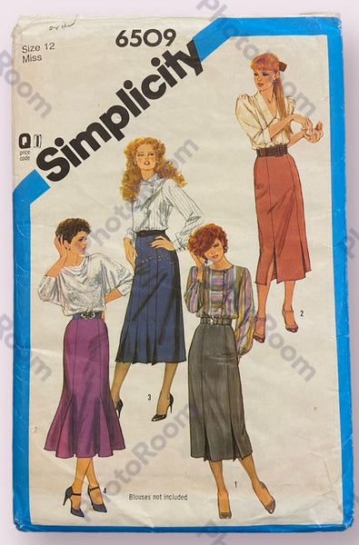 Simplicity 6509 vintage 1980s skirts pattern. Waist 26.5 inches
