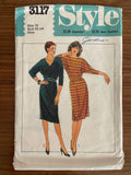 Style 3117 vintage 1970s dress pattern Bust 32 1/2 inches