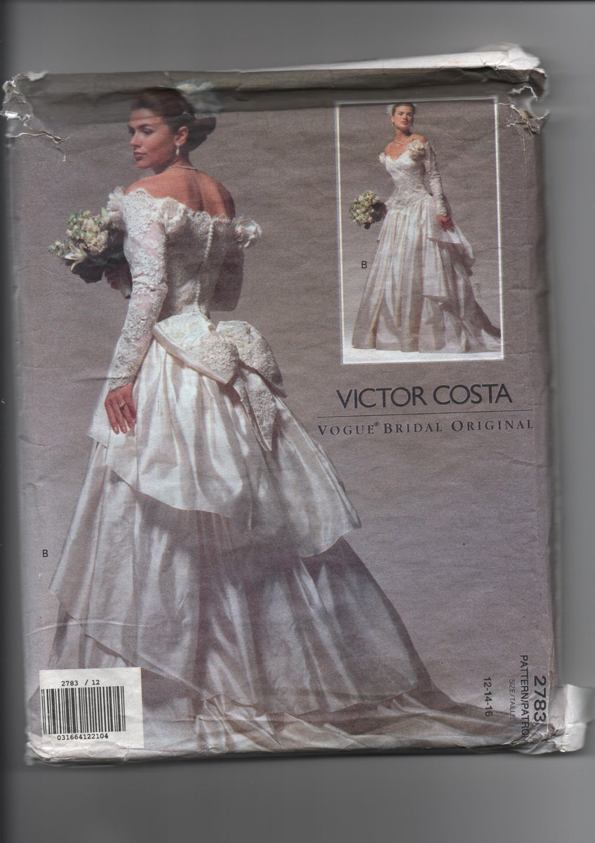 洋書　VOGUE WEDDINGS BRIDES DRESS A Thing of Beauty: An Inside Look at _Vogue Weddings: Brides