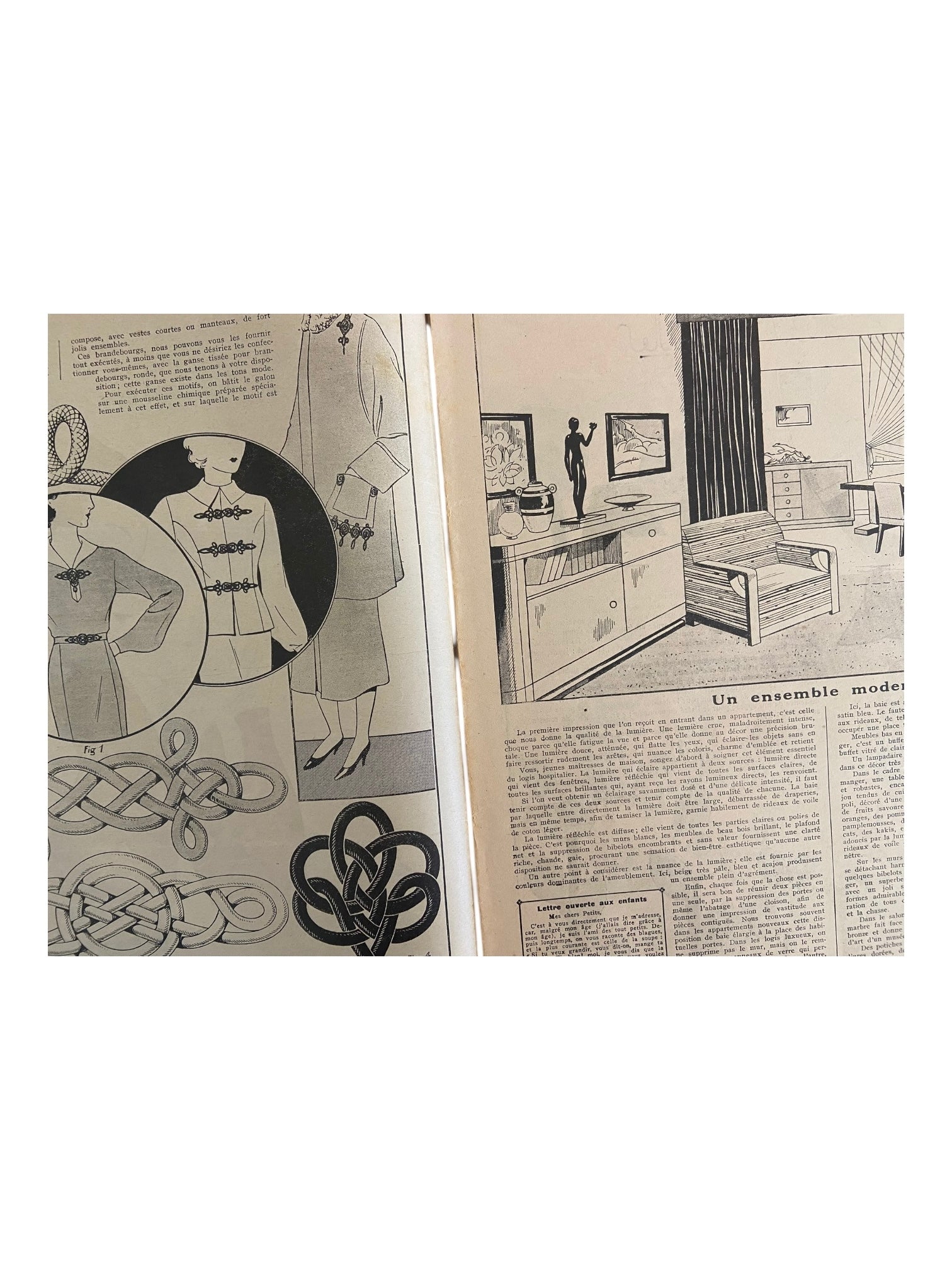 Mon Ouvrage 1 Fevrier 1936 vintage French craft magazine with knitting pattern for the jumper and mini cape on the cover