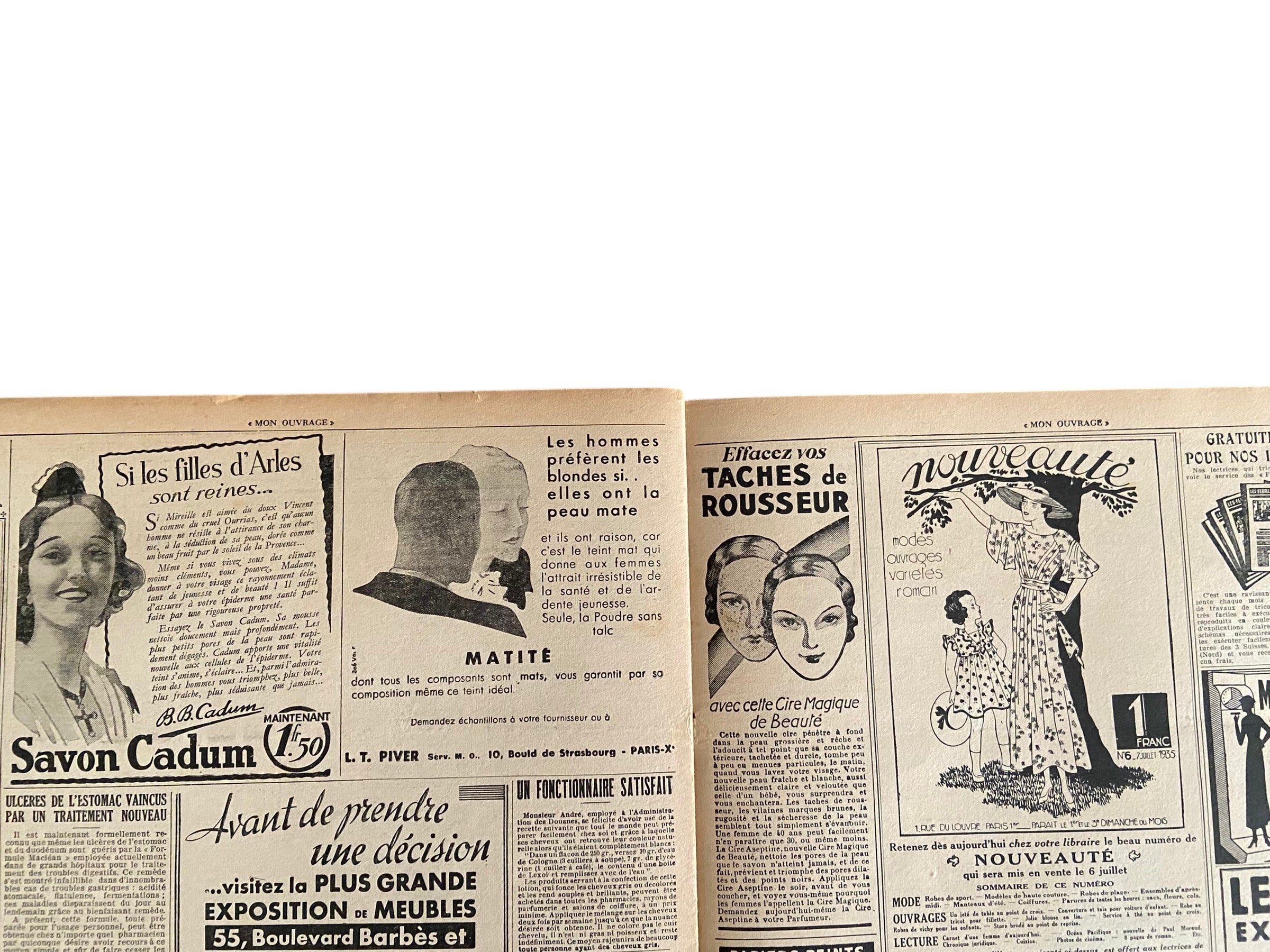 Mon Ouvrage 1 Juillet 1935 includes  knitting pattern for the blouse on the front cover