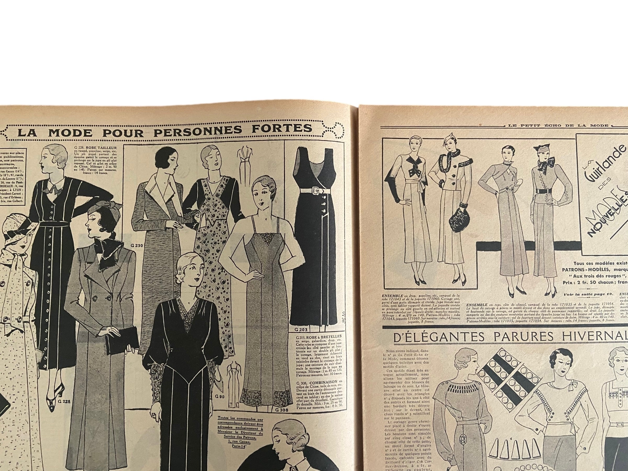 Le Petit Echo de la Mode 15 Octobre 1933 French women’s magazine with many fashion illustrations