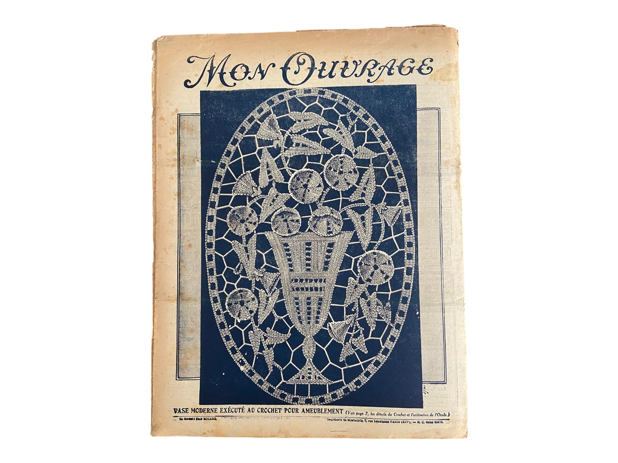 Mon Ouvrage 1 Septembre 1928 vintage French craft magazine with knitting pattern for the sports vest and jumper on the cover