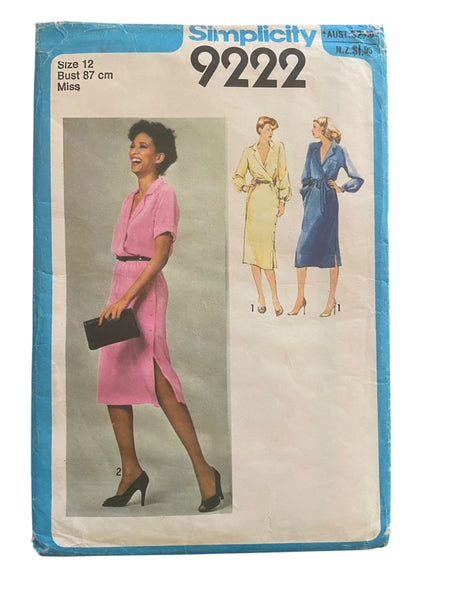 Simplicity 9222 vintage 1970s dress pattern. Bust 34 inches.
