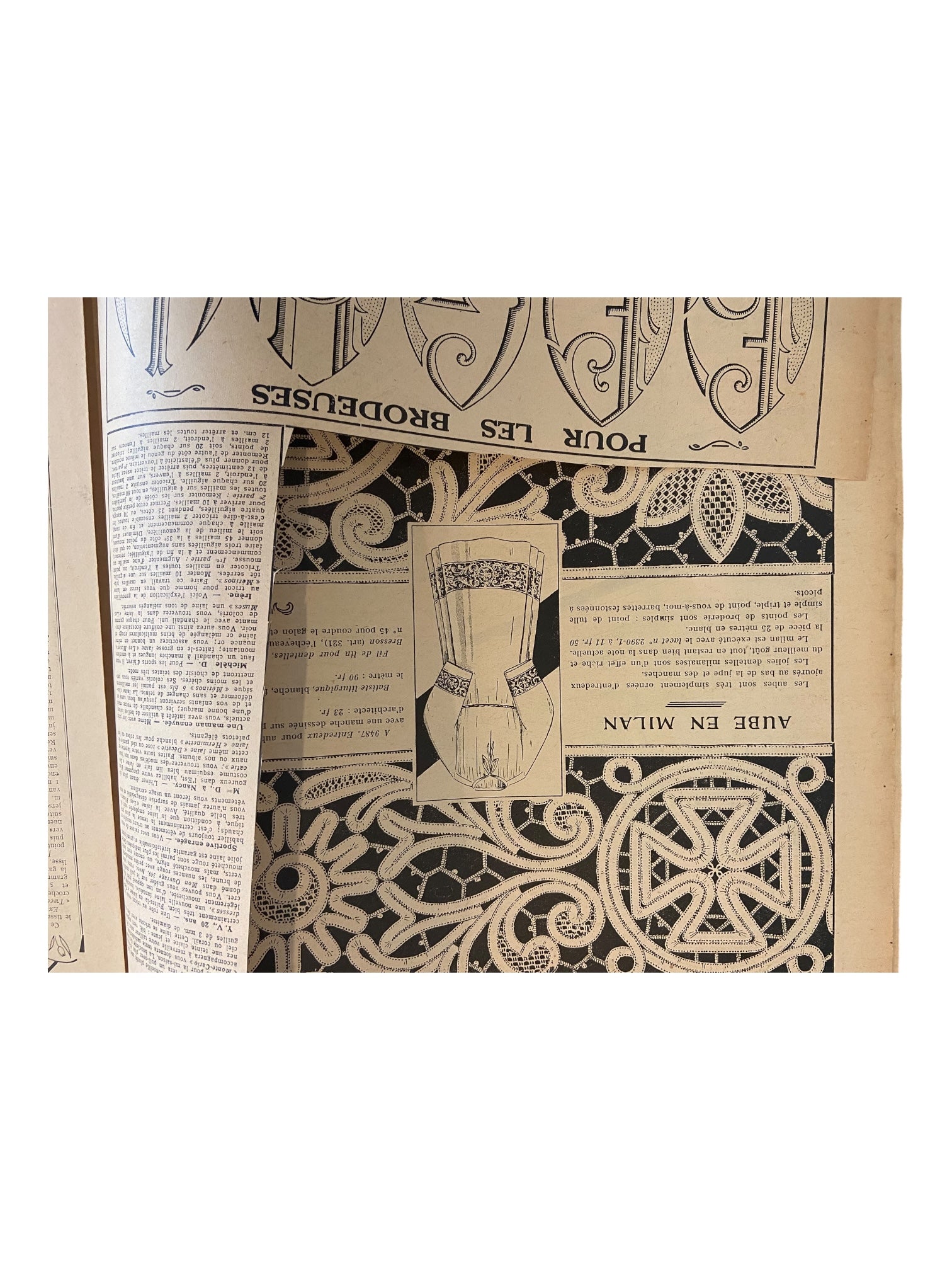 Mon Ouvrage 15 Septembre 1937 vintage French craft magazine with knitting pattern for the suit on the cover