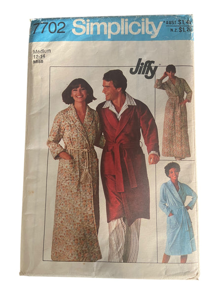 Simplicity 7702 vintage 1970s robe dressing gown sewing pattern Bust 34-36 inches