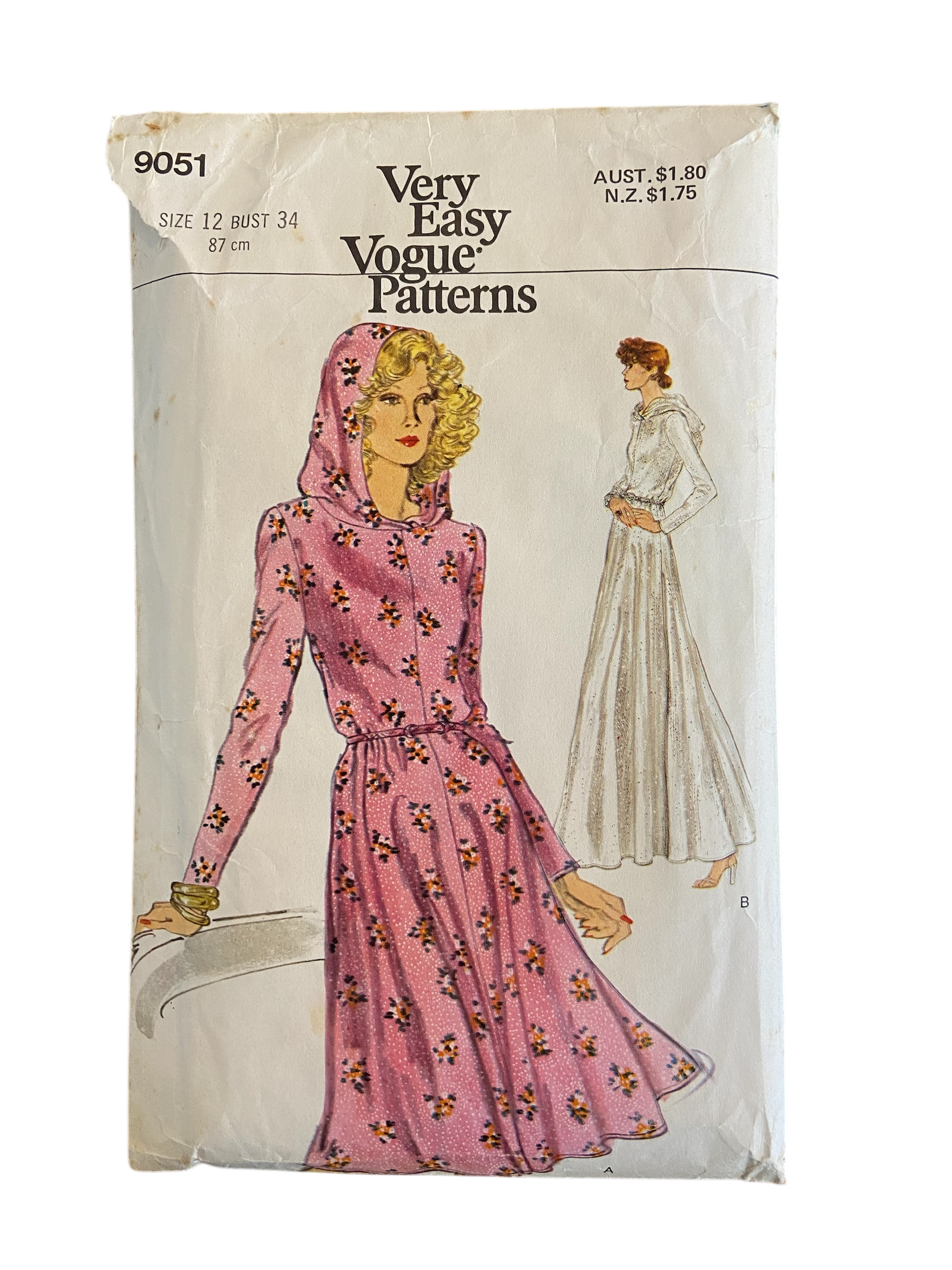 Vogue 9051 Vintage 1960s dress sewing pattern Bust 34 inches