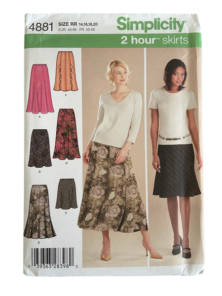 Simplicity 4881 gored skirts sewing pattern from the 2000s.Waist 28, 30, 32, 34 inches.