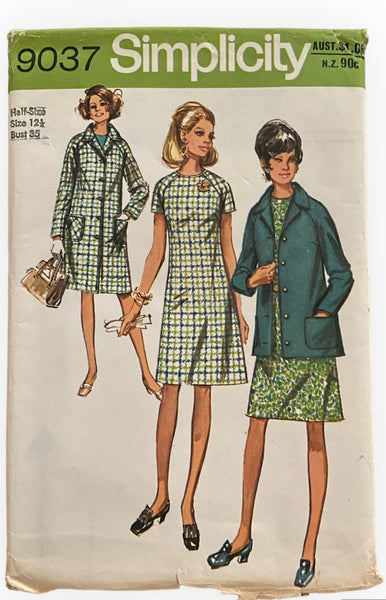 Simplicity 9037 vintage 1970s dress and coat pattern. Bust 35 inches