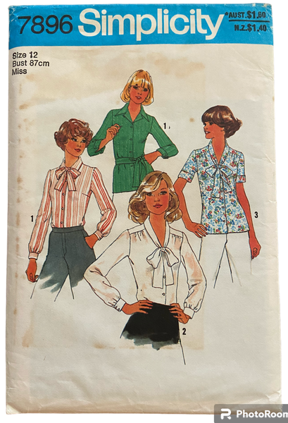 Simplicity 7896 vintage 1970s blouse pattern. Bust 34 inches