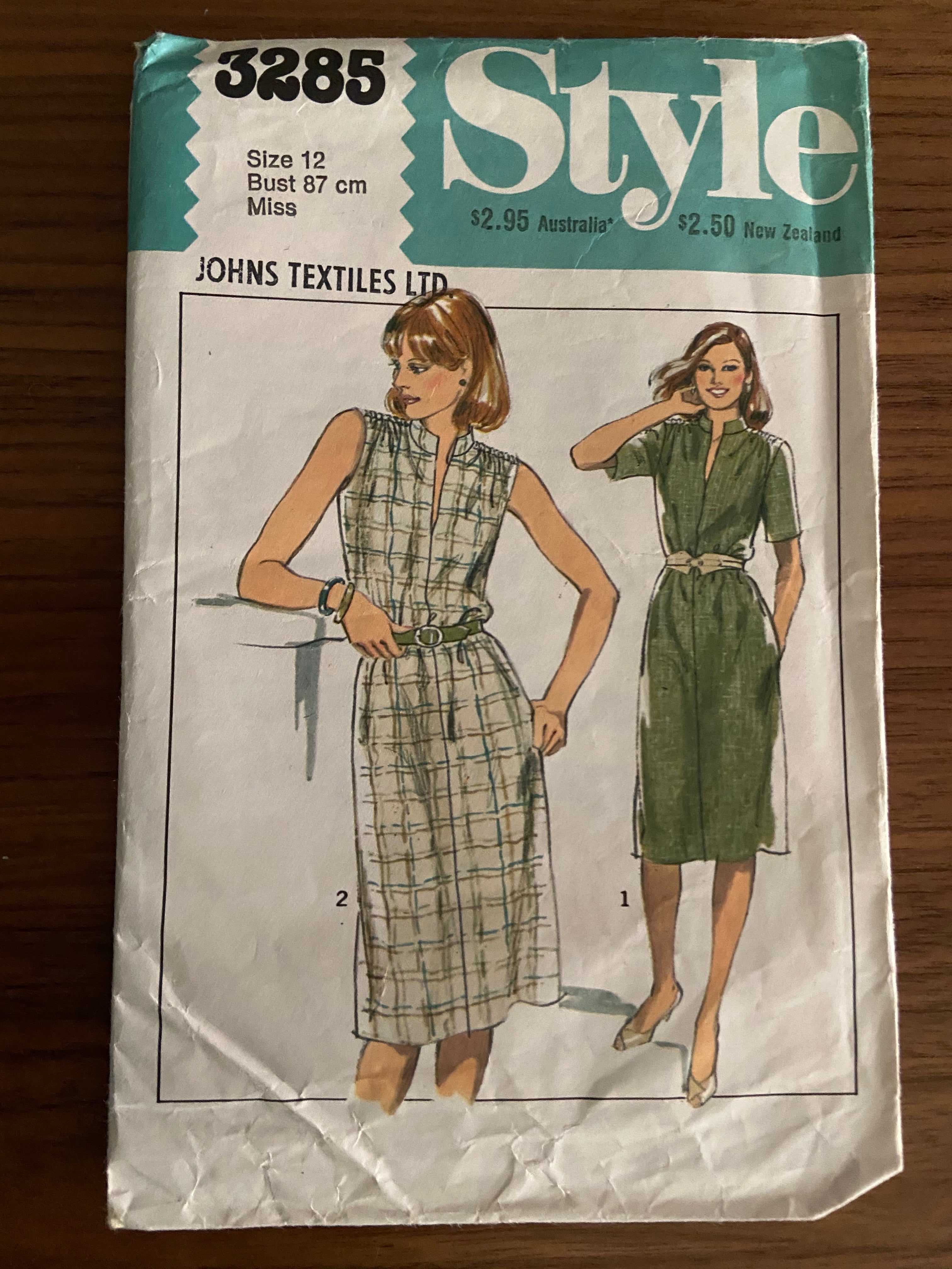 Style 3285 vintage 1980s dress sewing pattern Bust 34 inches