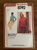 Simplicity 8742 vintage 1970s pullover tops pattern