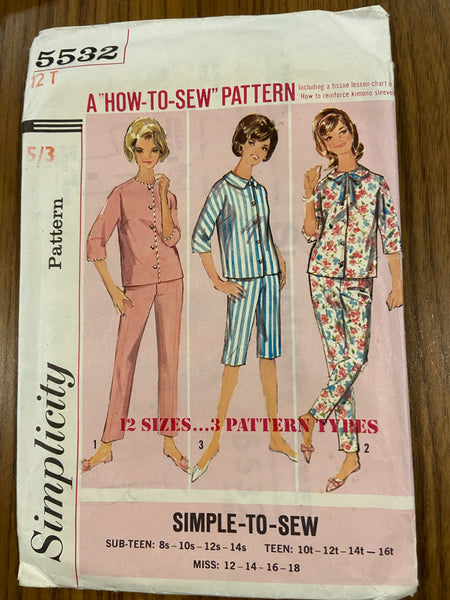Simplicity 5532 vintage 1960s girls, teens and misses pajama pattern