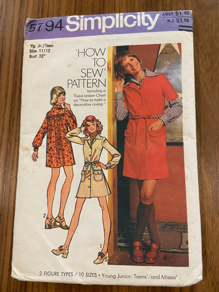 Simplicity 5794 vintage 1970s teen dress pattern