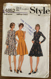 Style 4852 vintage 1970s  dress pattern Bust 32 1/2 inches