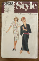 Style 2928 vintage early 1980s skirt and jacket sewing pattern Bust 32 1/2 inches