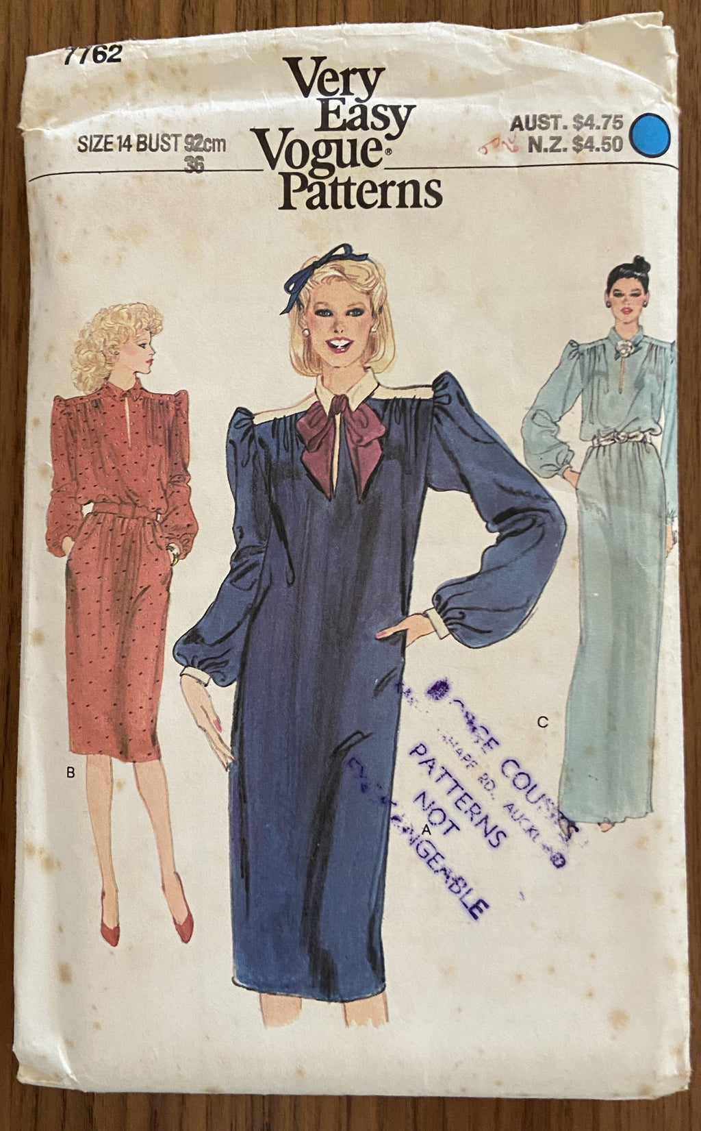 Very Easy Very Vogue 7762 vintage 1980s dress sewing pattern Bust 36 inches