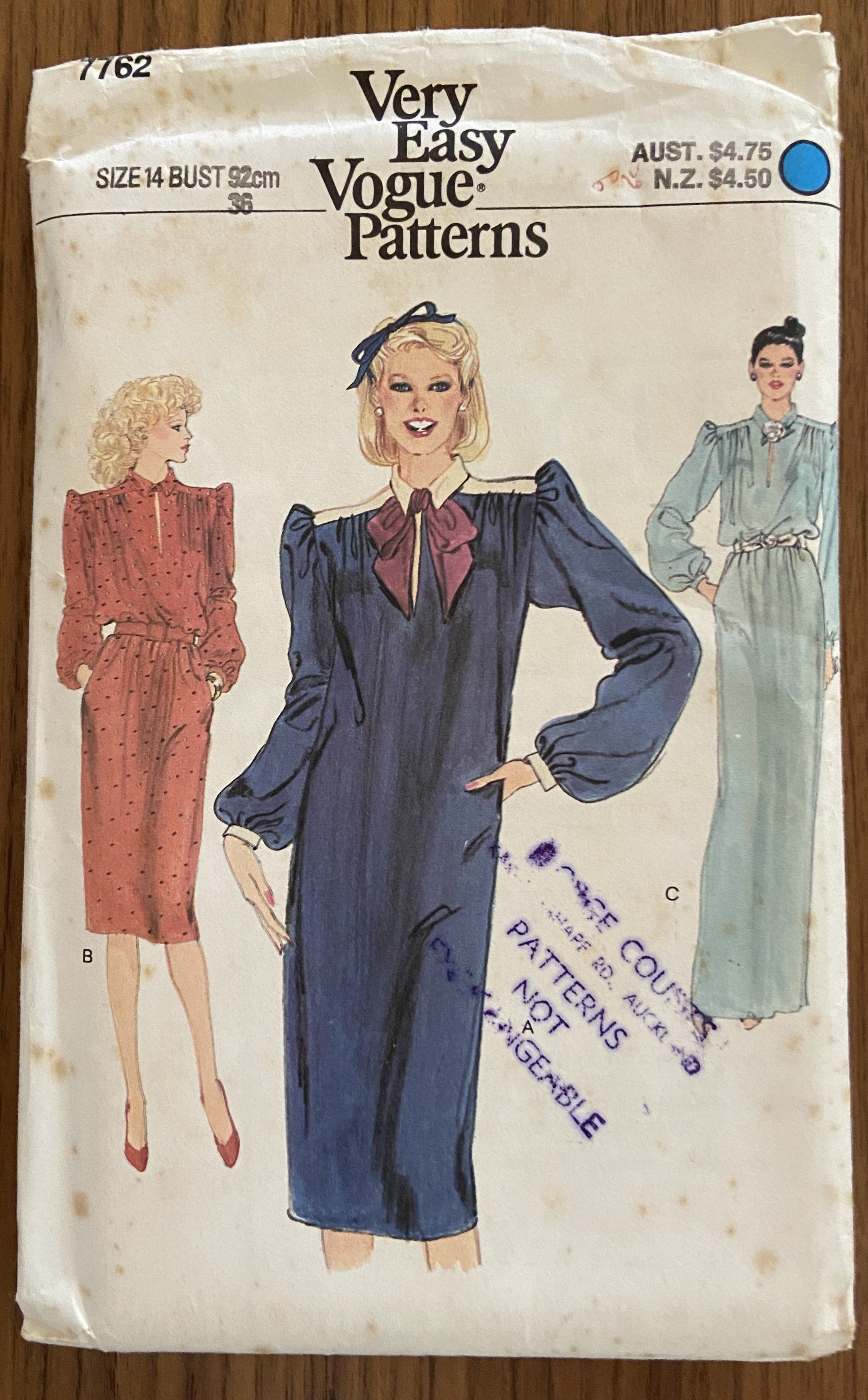 Very Easy Very Vogue 7762 vintage 1980s dress sewing pattern Bust 36 inches