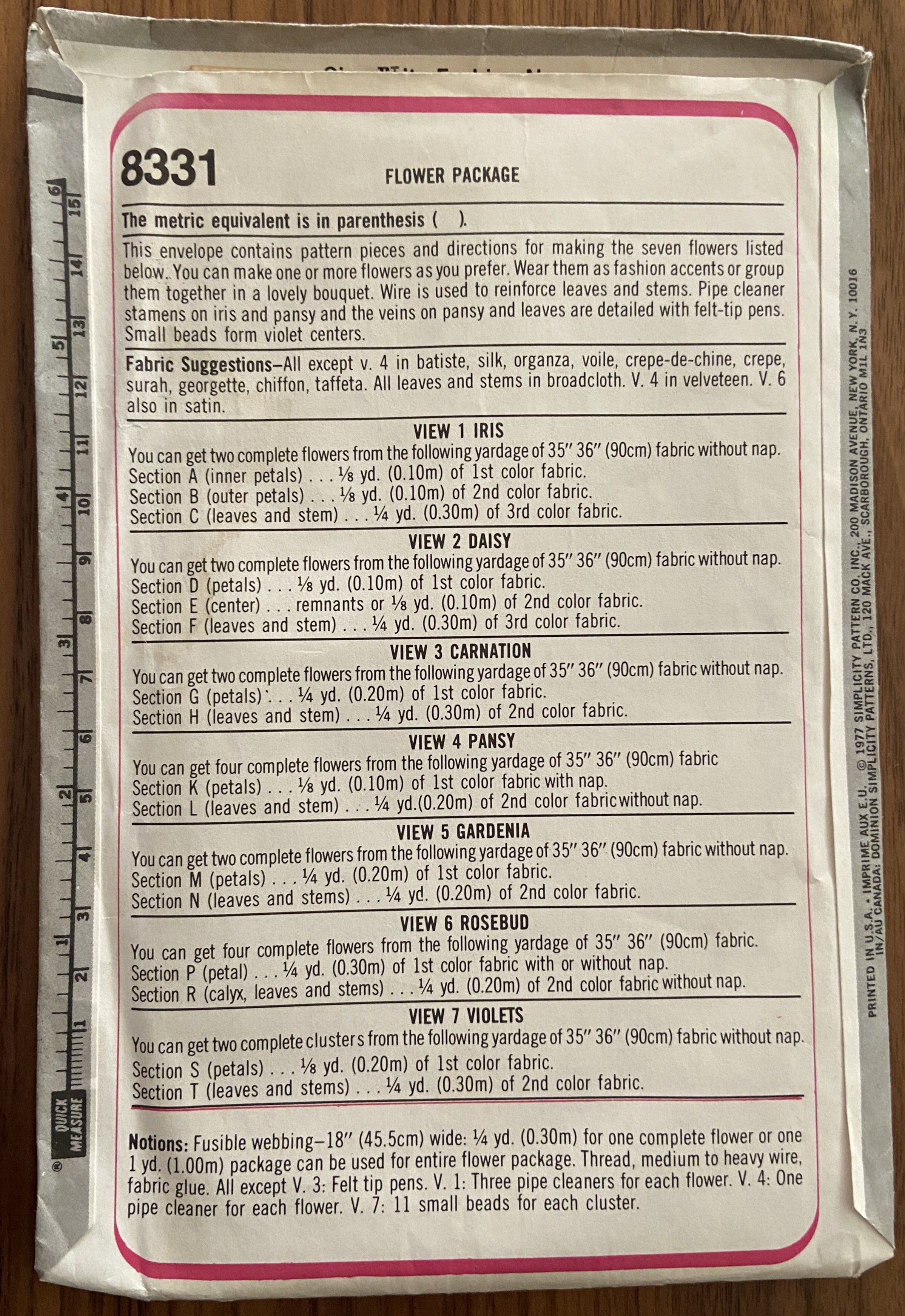 Simplicity 8331 vintage 1970s flowers craft sewing pattern.