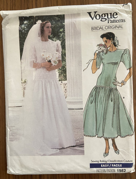 Vogue 1982 vintage 1980s vogue bridal original bridal dress and petticoat pattern Bust 34 inches