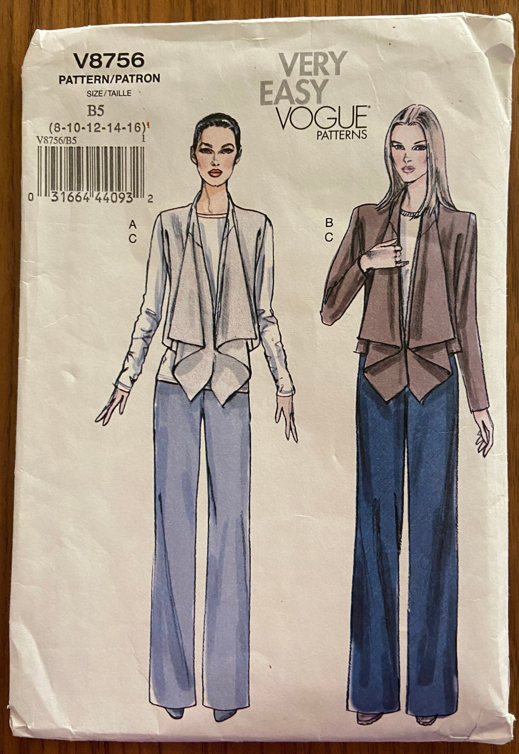 Very easy Vogue v8756 2000s pattern waterfall jacket and pants. Bust 31 1/2 - 38 inches