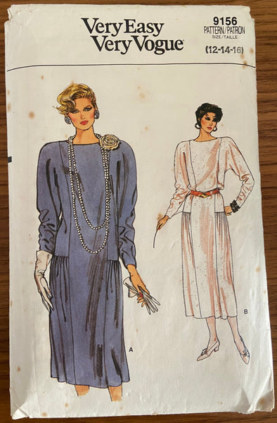 Very easy very vogue 9516 vintage 1980s dress sewing pattern Bust 34, 36, 38 inches