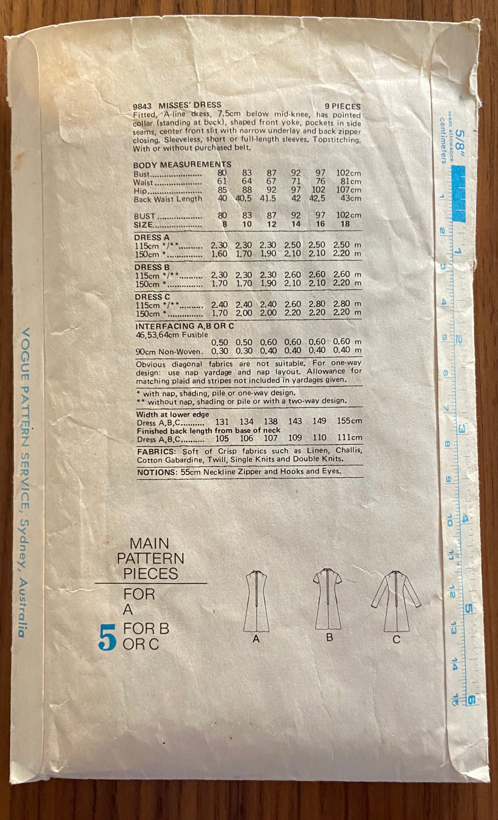 Very easy Vogue 9843 vintage 1970s dress pattern Bust 36 inches.