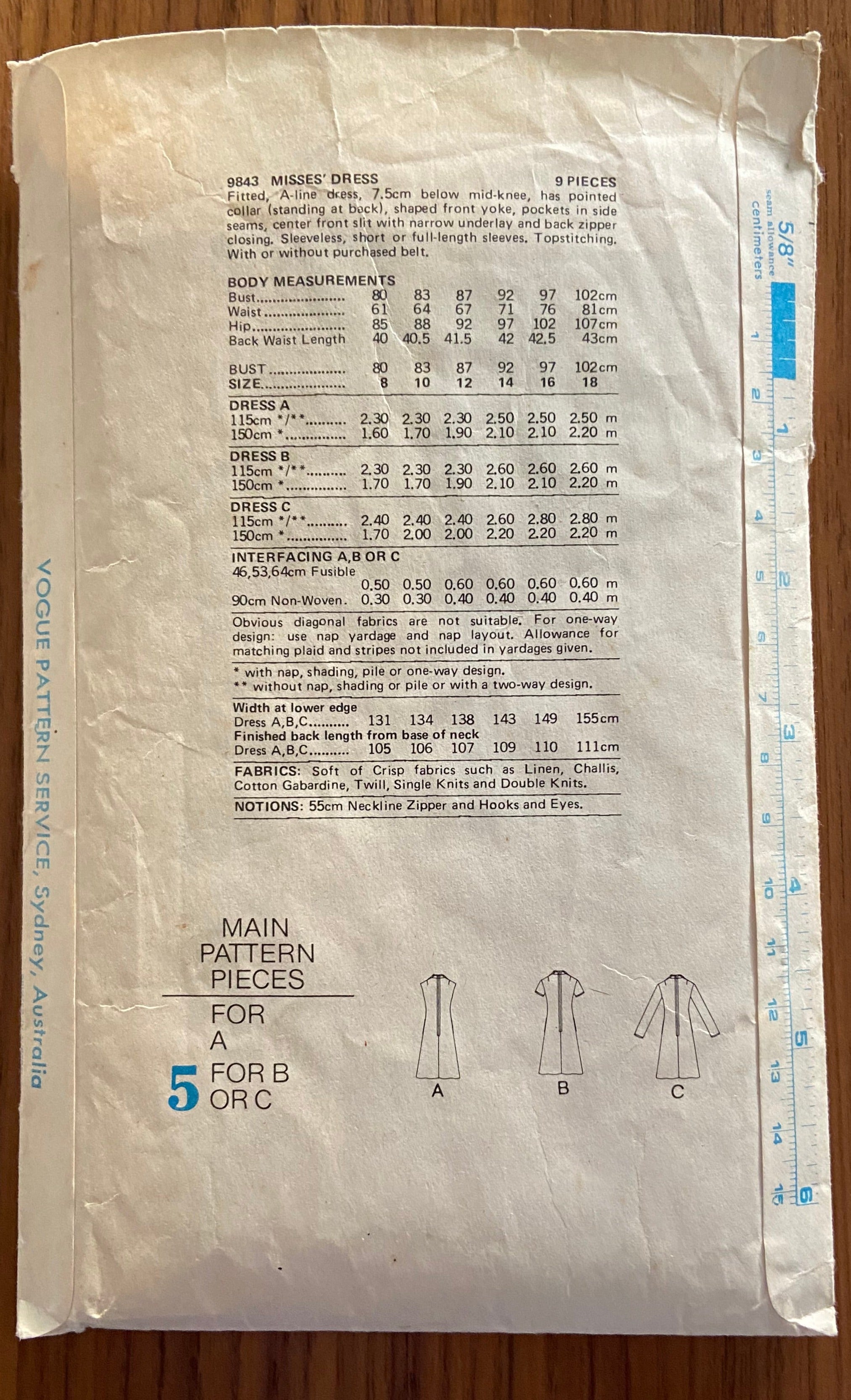 Very easy Vogue 9843 vintage 1970s dress pattern Bust 36 inches.