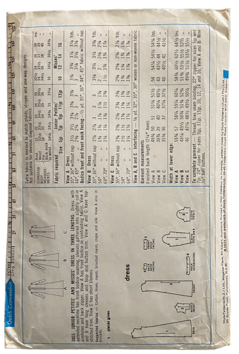 Style 3055 vintage 1970s dress pattern. Bust 36 inches