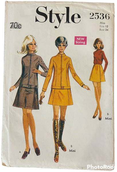 Style 2536 vintage 1960s skirt and, jacket  pattern. Bust 34