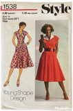 Style 1538 vintage 1970s dress pattern Bust 36 inches