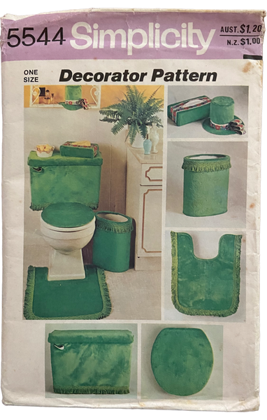 Simplicity 5544 vintage 70s plush bathroom accessories sewing pattern.