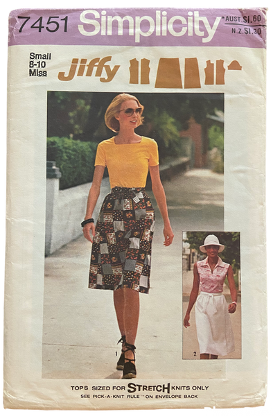 Simplicity 7451 vintage 1970s wrap skirt and stretch t-shirt pattern. Bust 31.5 and 32.5 inchesWaist 24 and 25 inches