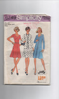 Simplicity 6749 vintage 1970s dress and cardigan pattern